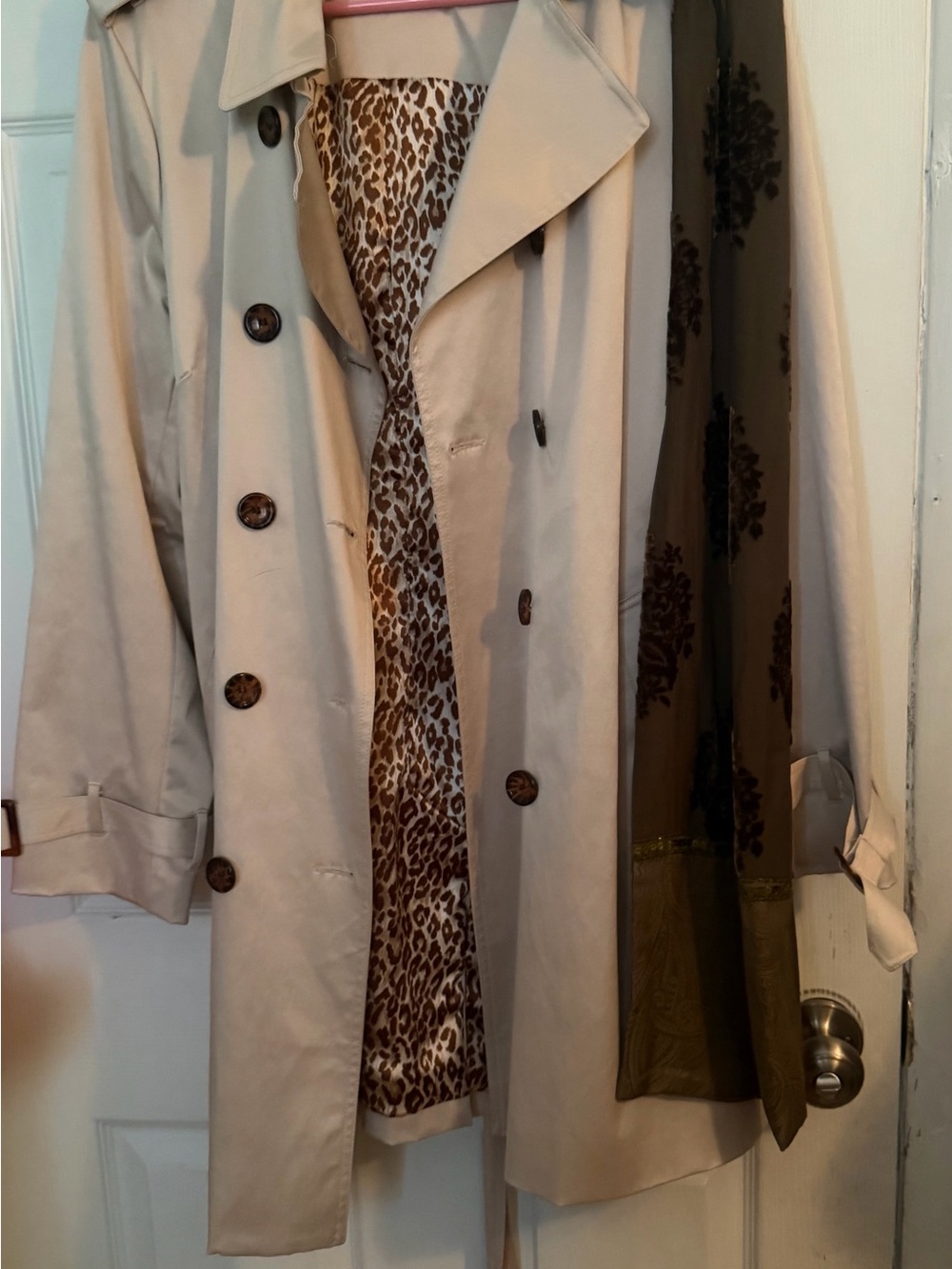Joan Rivers Beige Trench Coat with Leopard-Print Lining